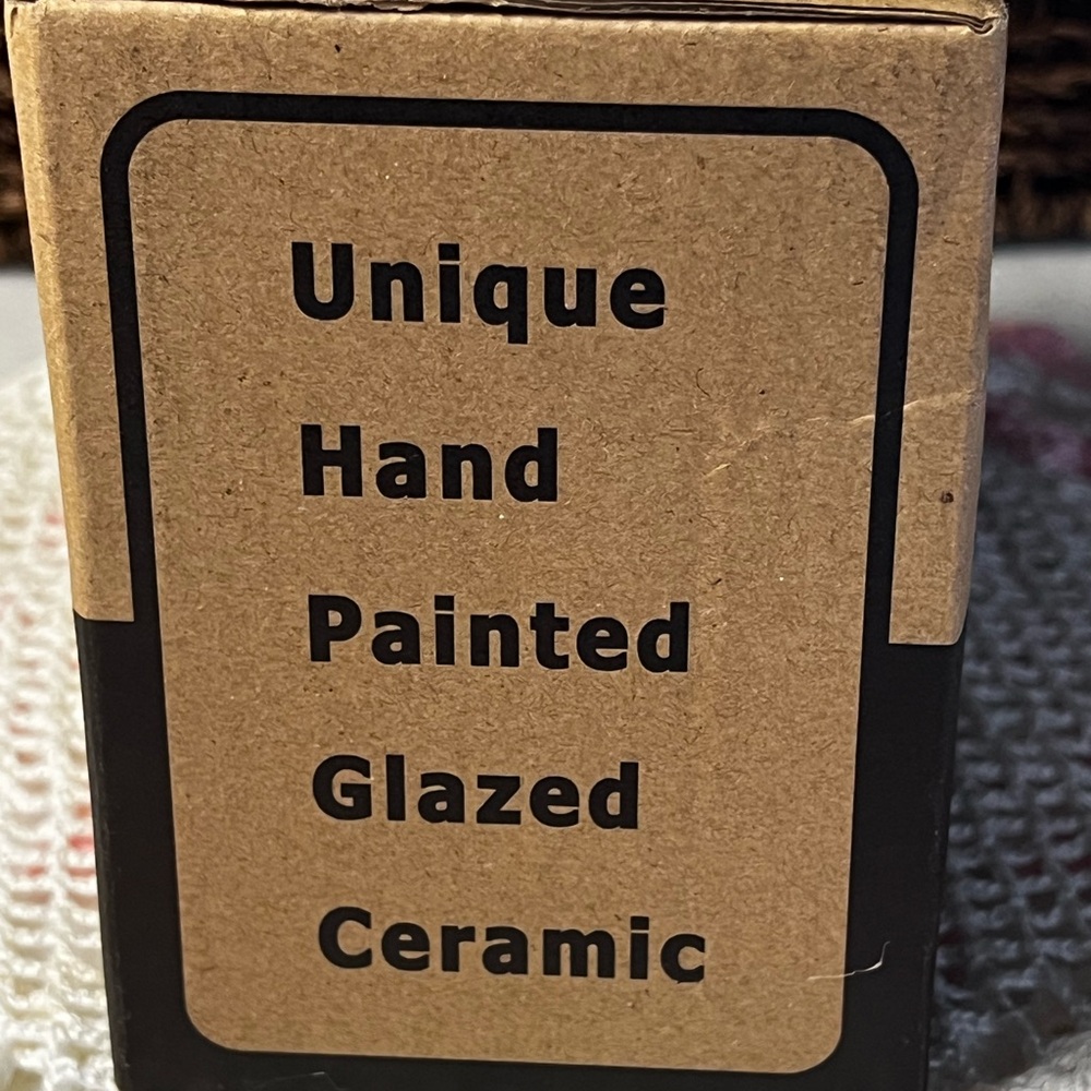 Frog Salt & Pepper Shakers Magnetized Kissing Frogs Ceramic - Picture 9 of 14